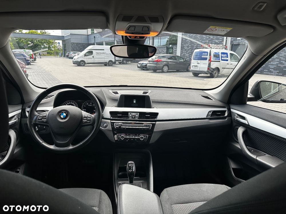 BMW X1 sDrive20d - 13