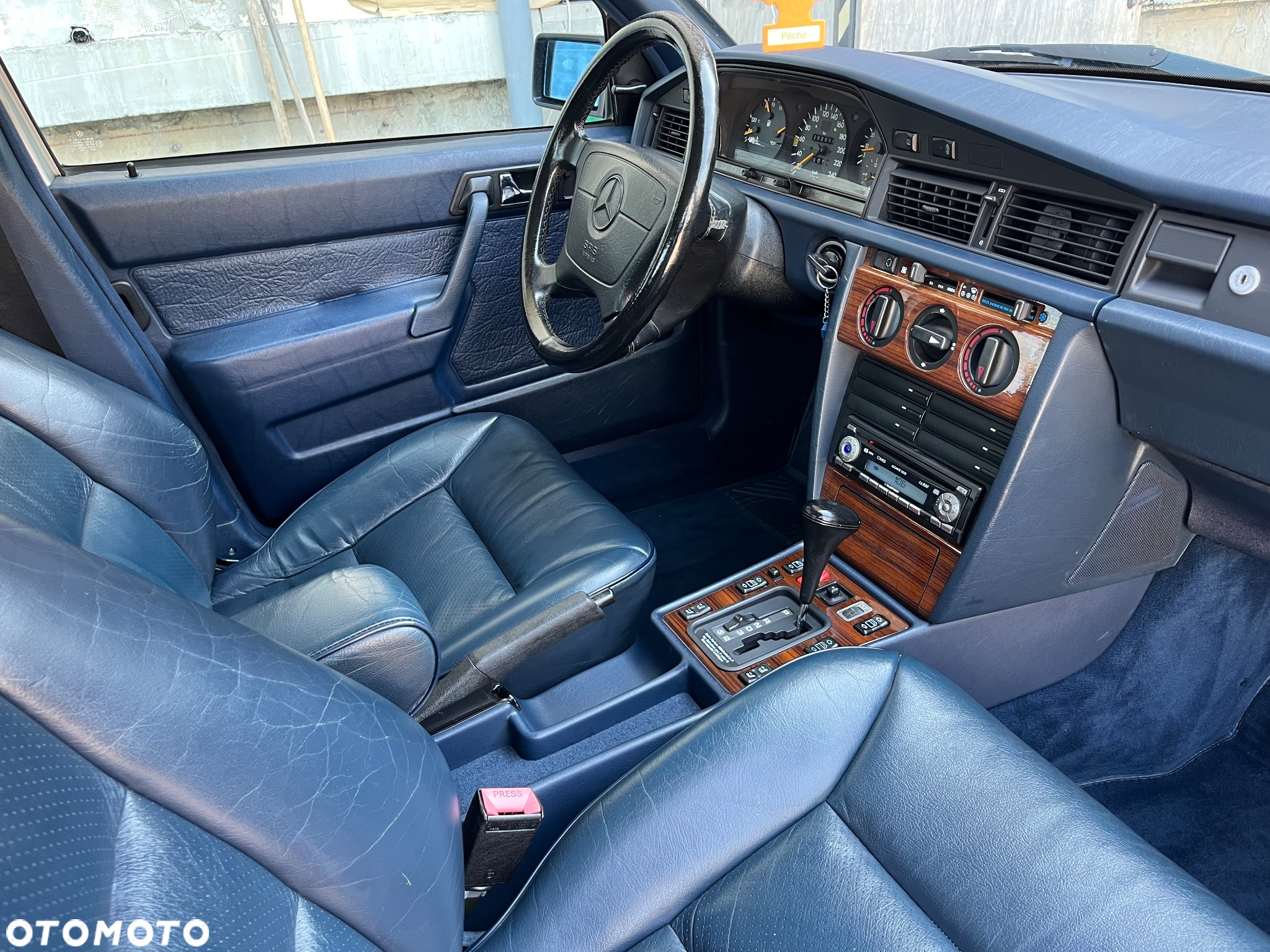 Mercedes-Benz W201 (190) - 22