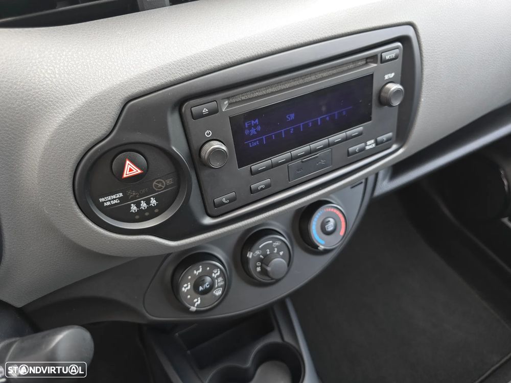 Toyota Yaris 1.0 VVT-i ACtive - 13