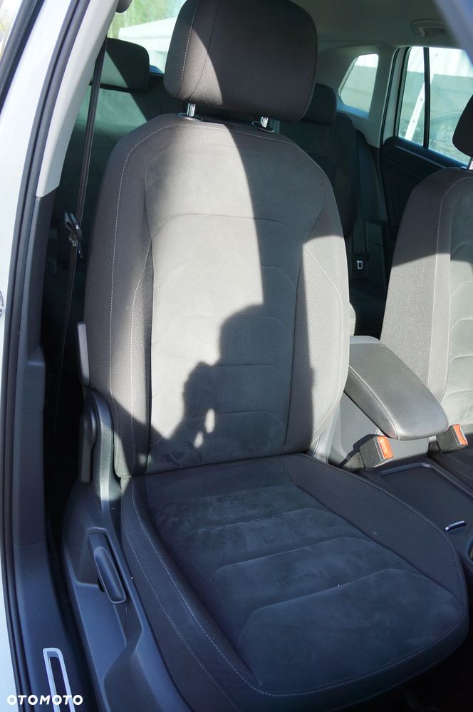 Volkswagen Tiguan 2.0 TDI SCR 4MOTION DSG Highline - 26