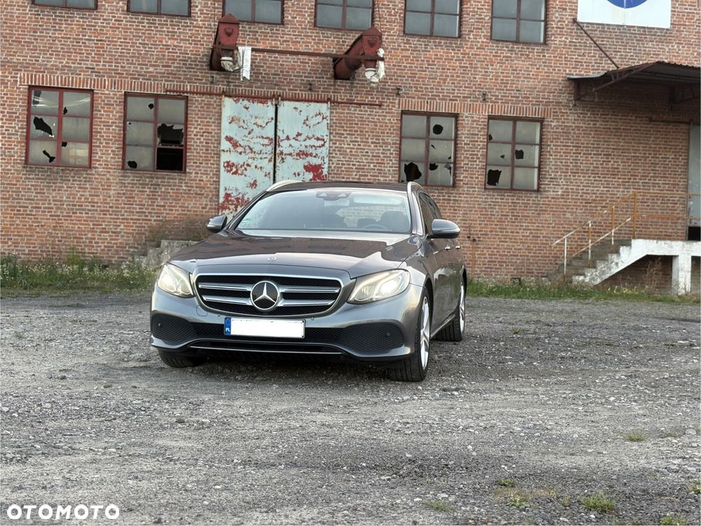 Mercedes-Benz Klasa E 400 4Matic 9G-TRONIC Avantgarde - 1