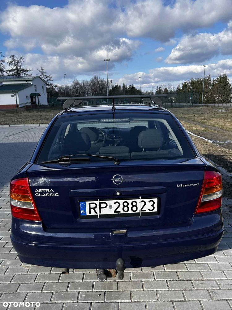 Opel Astra 1.4 Enjoy - 4