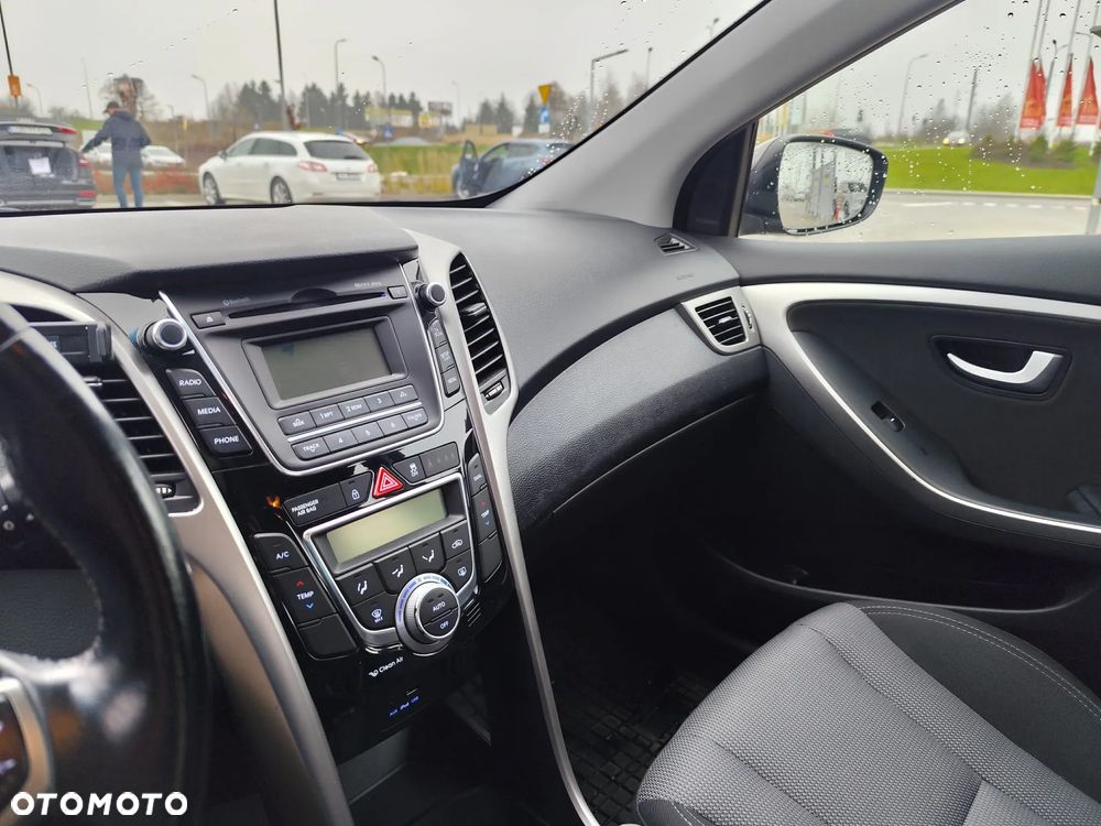 Hyundai i30 1.6 CRDi Trend - 10