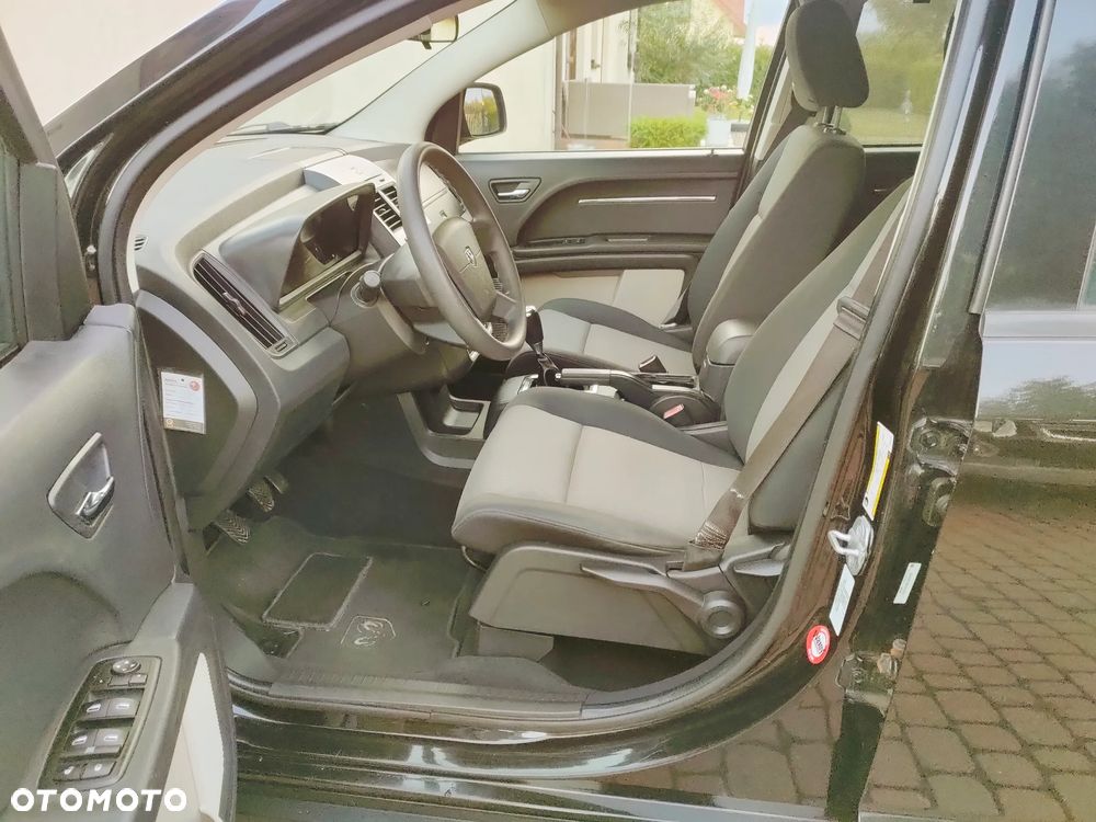 Dodge Journey 2.4 SXT - 11