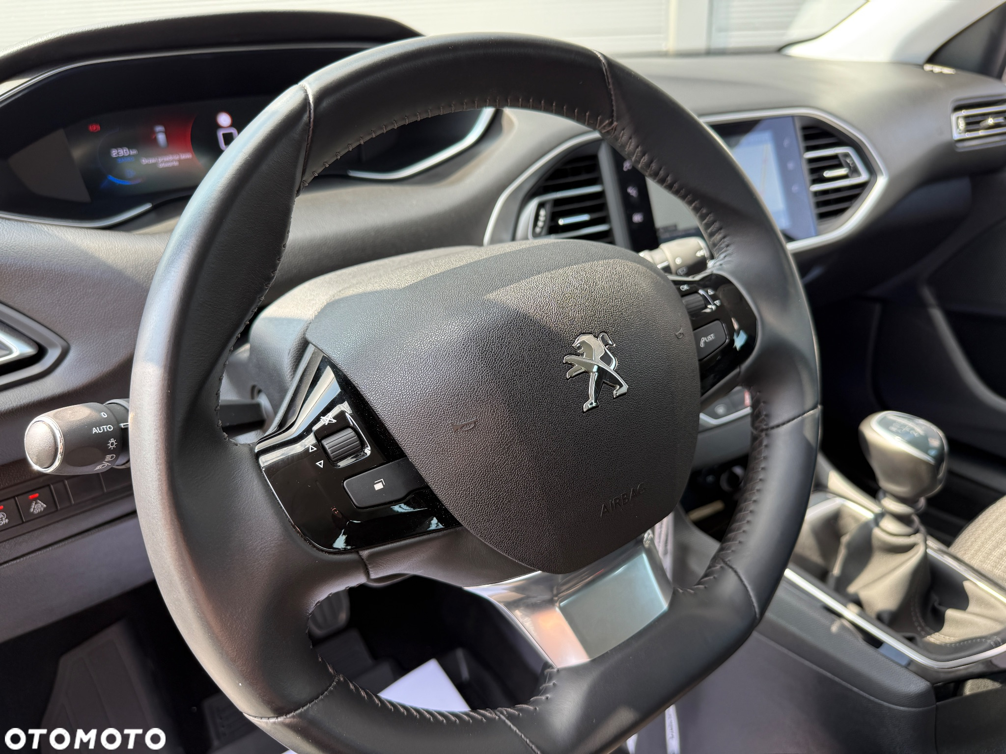 Peugeot 308 PureTech 130 Allure - 12