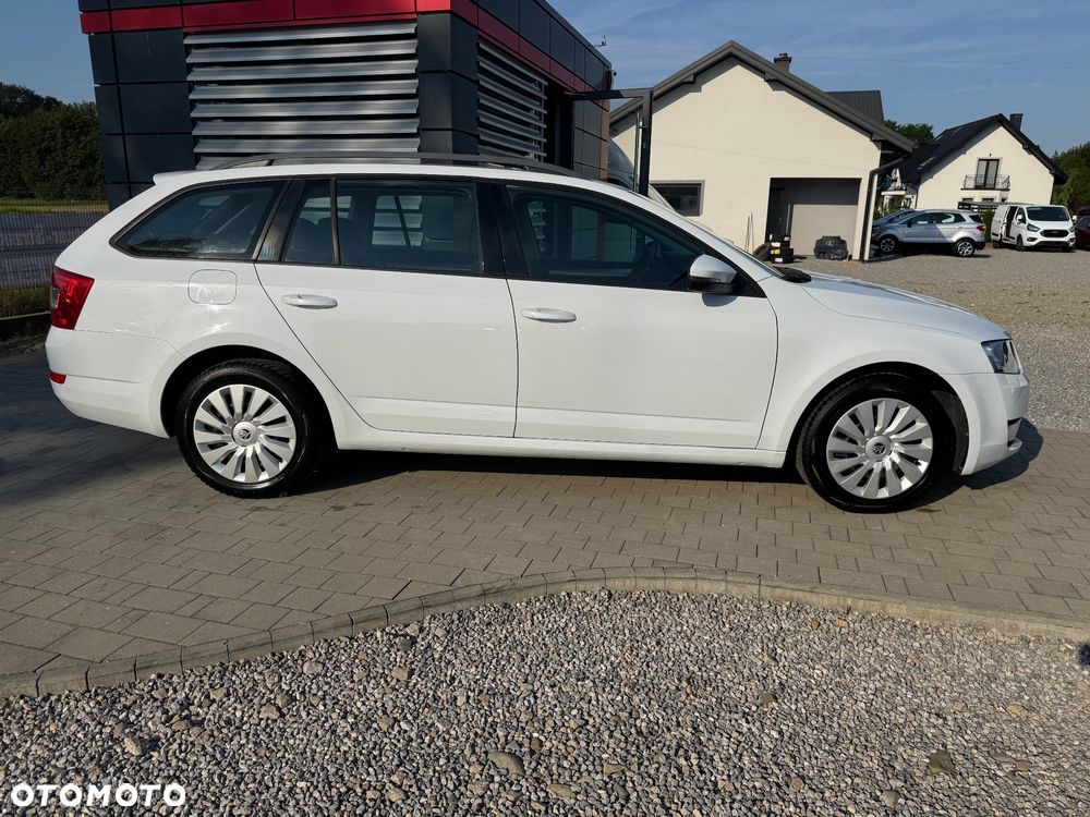Skoda Octavia 1.6 TDI Solution - 5