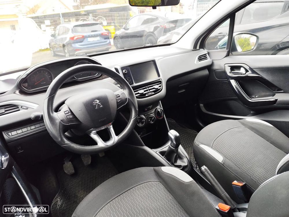 Peugeot 208 1.2 VTi SE Style - 7