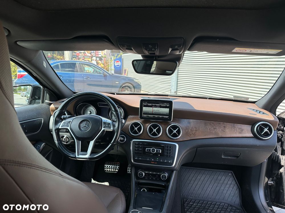 Mercedes-Benz GLA 250 4-Matic - 3