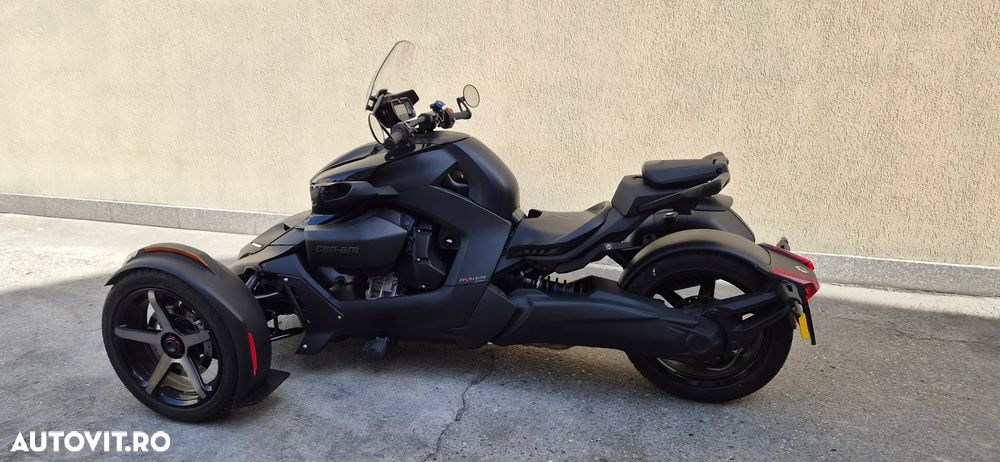 Can-Am Ryker 900 - 3