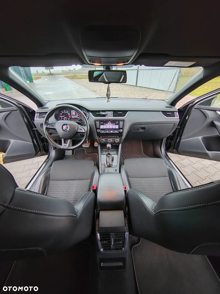 Skoda Octavia 2.0 TSI RS DSG - 8