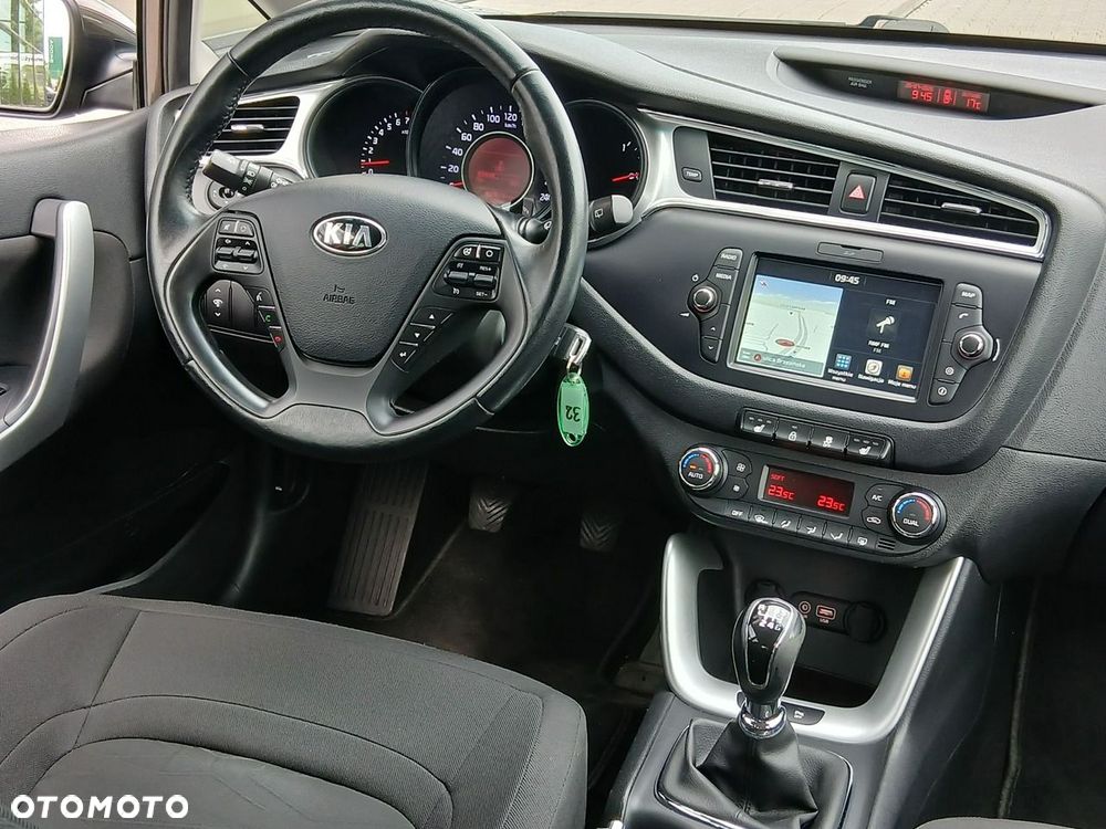 Kia Ceed 1.6 GDI Smart Plus - 21
