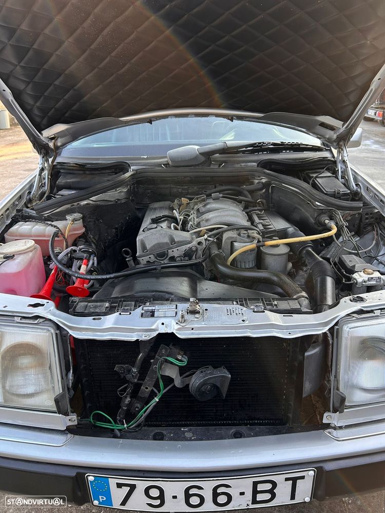 Mercedes-Benz W201 (1982-1993) 190 D 2.0 - 9