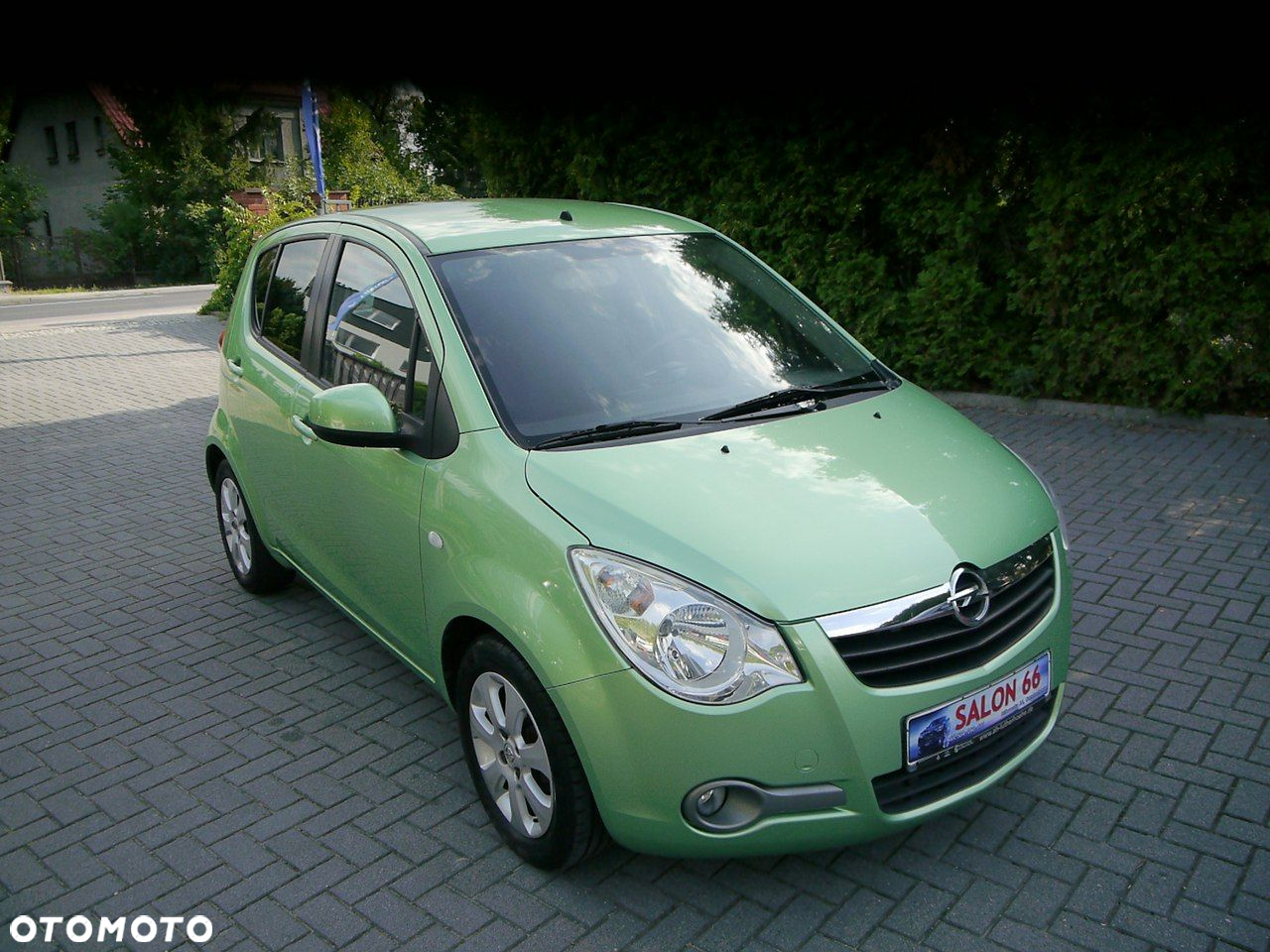 Opel Agila 1.0 - 3