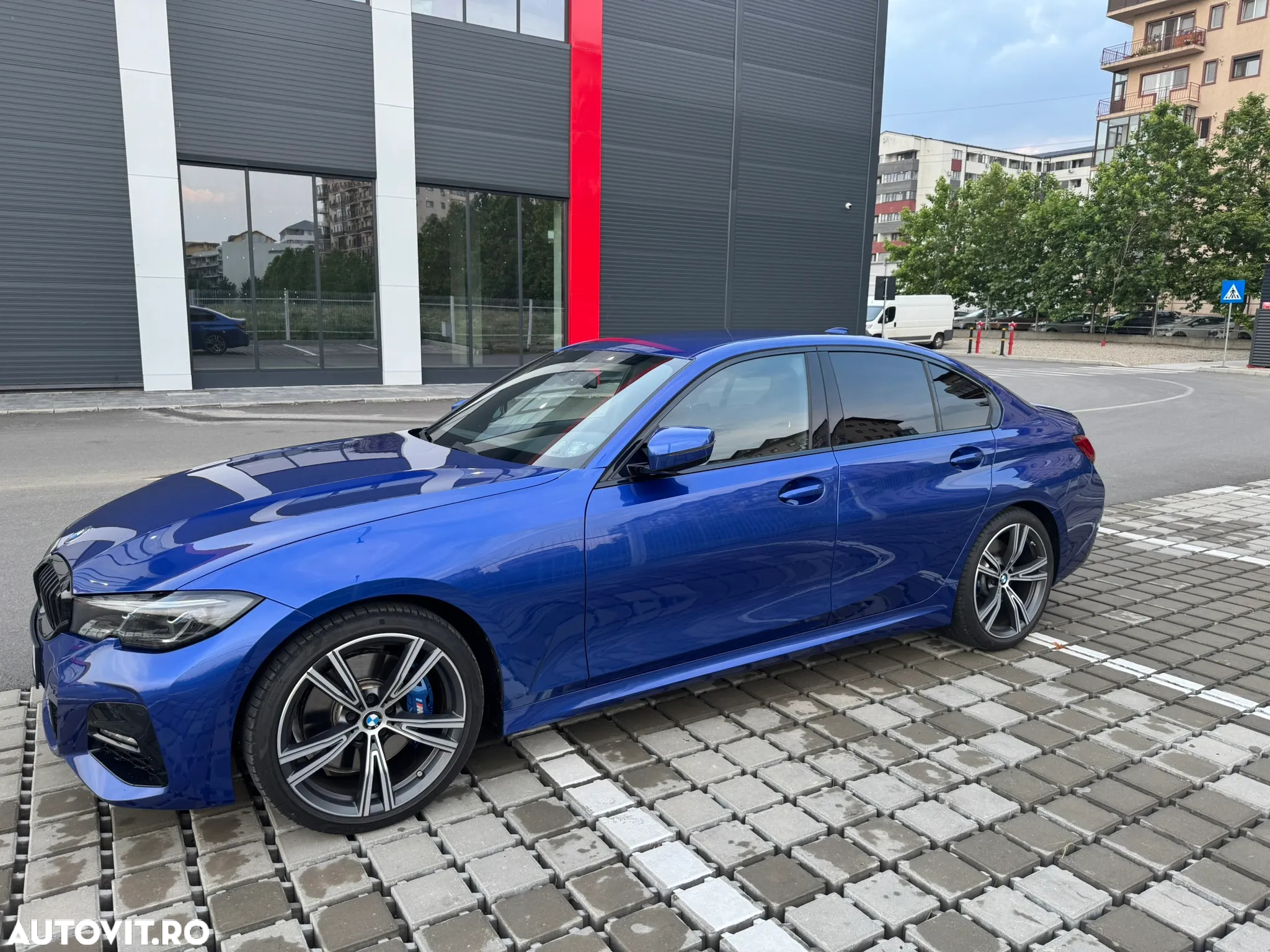 BMW Seria 3 330i xDrive AT - 6