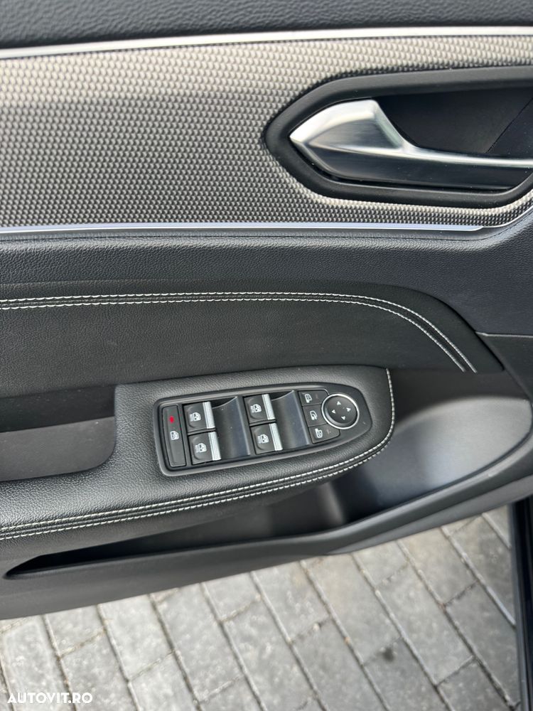 Renault Arkana E-TECH 145 INTENS - 9