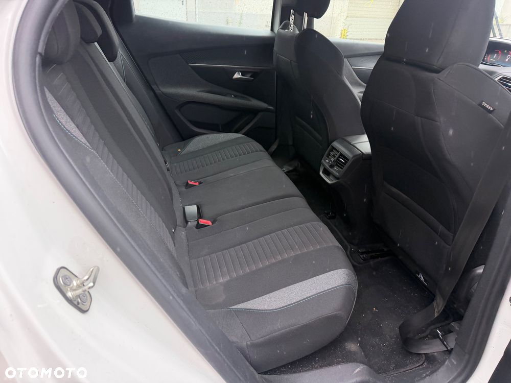 Peugeot 3008 - 21