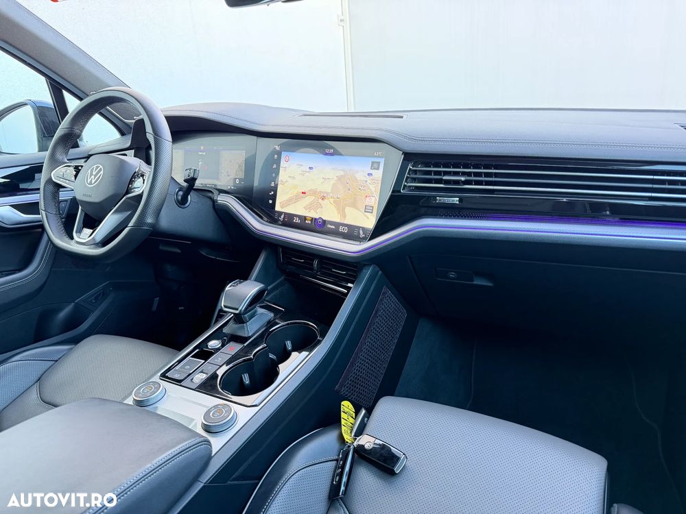 Volkswagen Touareg V6 TDI R-Style - 9