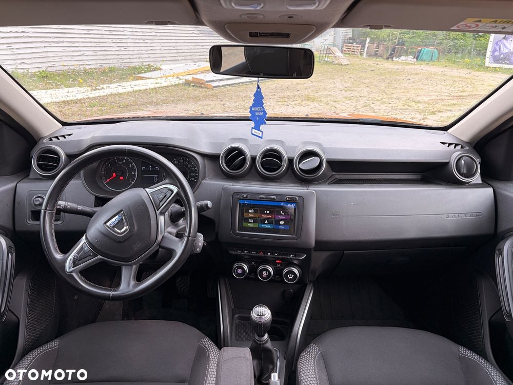 Dacia Duster 1.6 SCe Urban Explorer S&S - 13