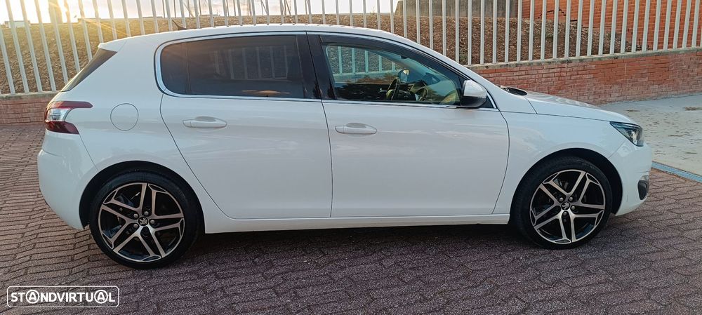Peugeot 308 1.2 PureTech Allure J18 - 7