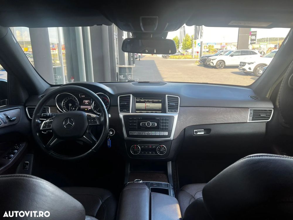 Mercedes-Benz ML 350 BlueTec 4MATIC Aut - 11