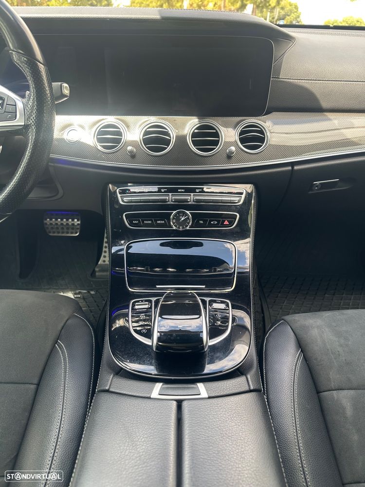 Mercedes-Benz E 220 d AMG Line - 6