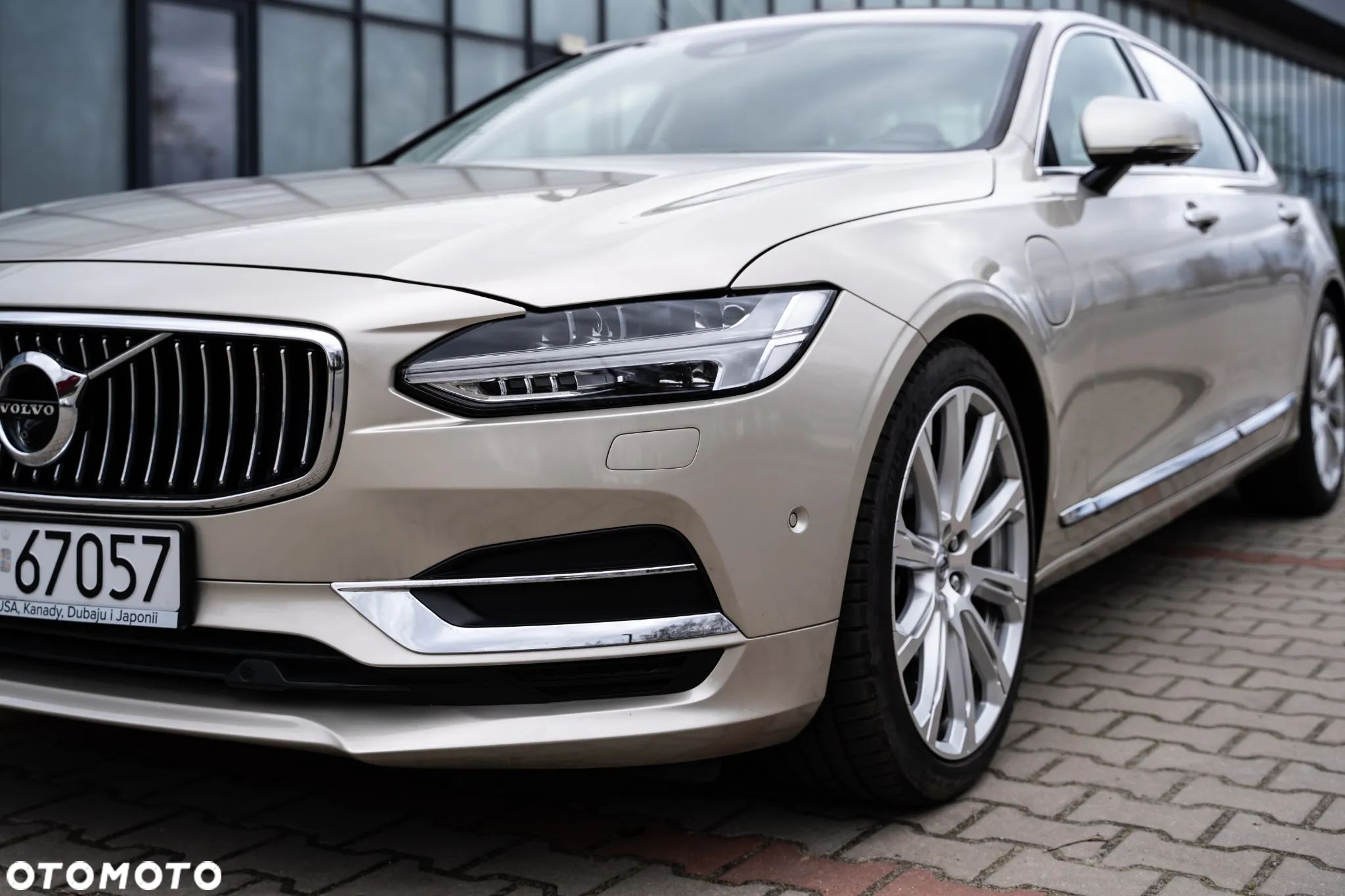 Volvo S90 T8 AWD Plug-In Hybrid Inscription - 1