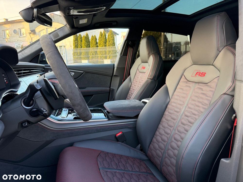 Audi RS Q8 - 8