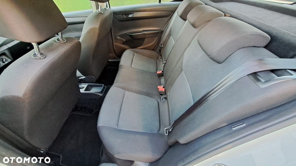Skoda Fabia 1.0 MPI Cool Edition - 34