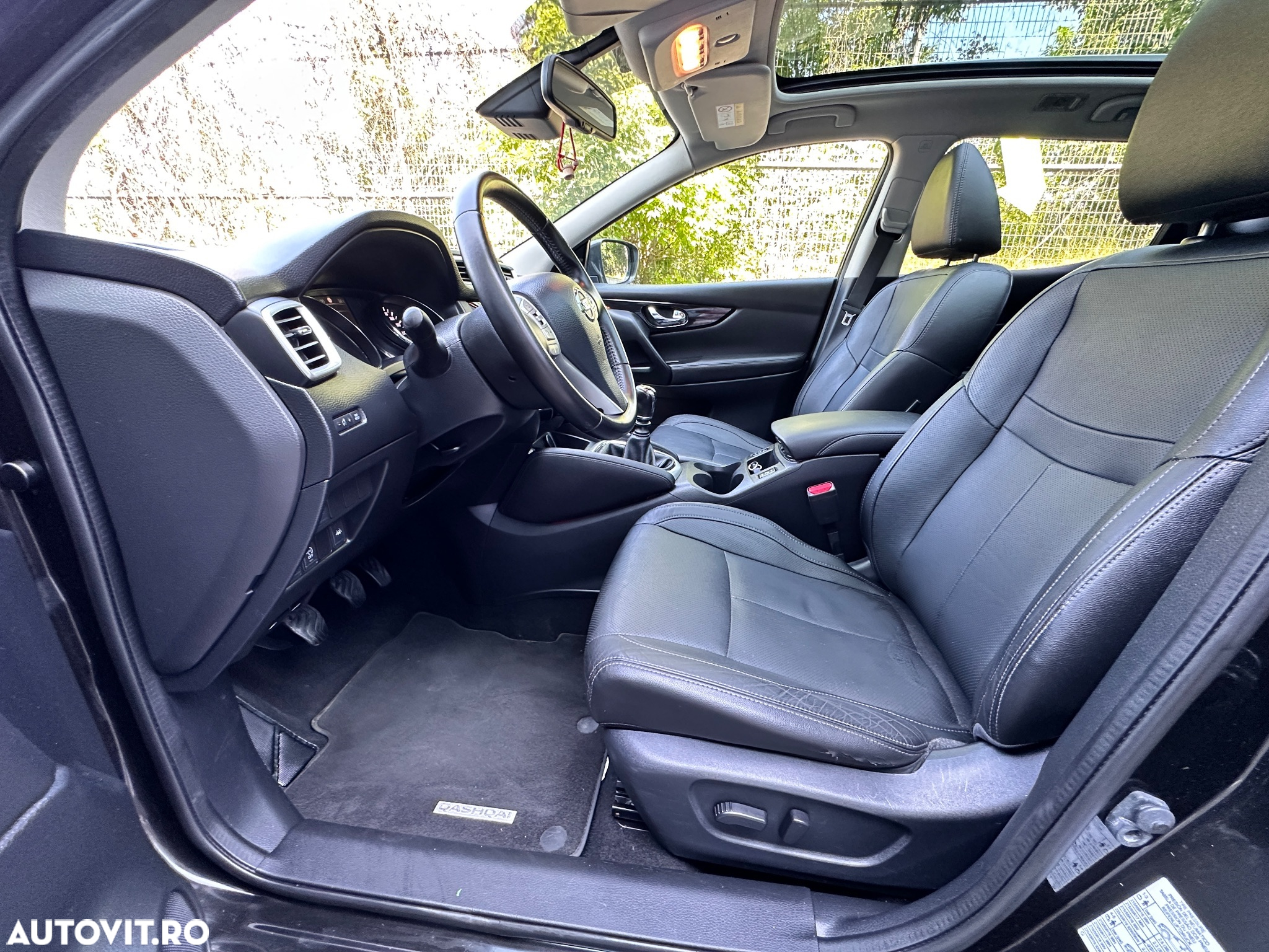Nissan Qashqai 1.6 DIG-T TEKNA - 33