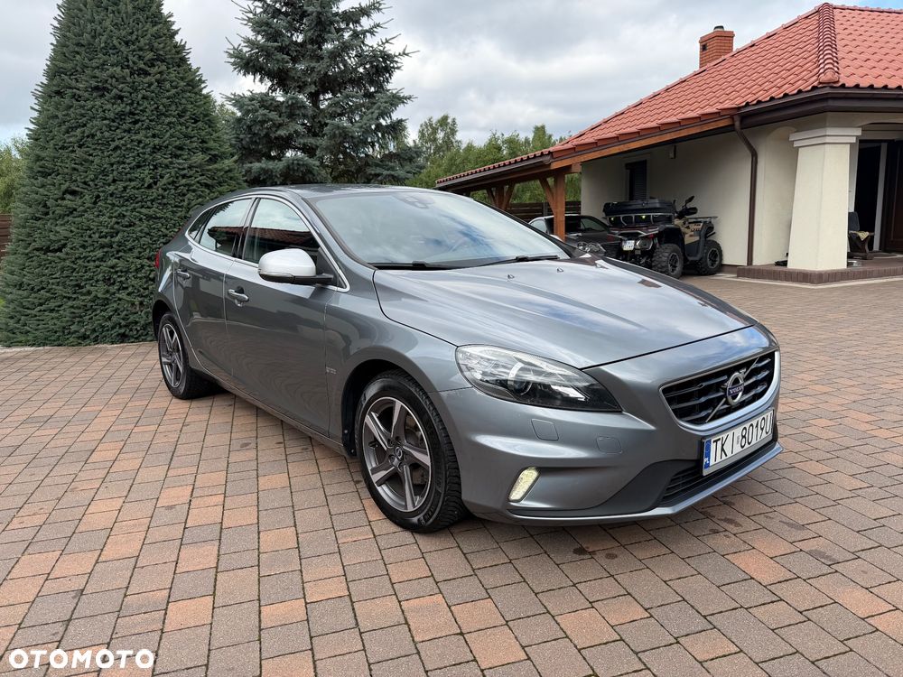 Volvo V40 D2 Drive-E R-Design Momentum - 6