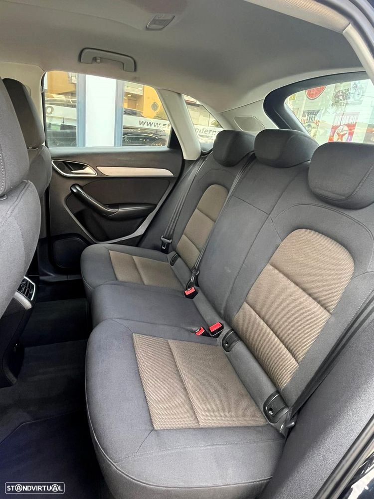 Audi Q3 2.0 TDI Sport - 17
