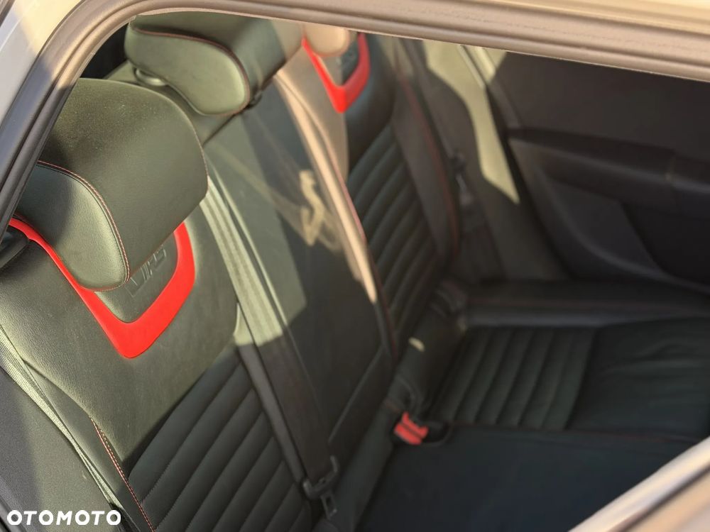 Skoda Octavia 2.0 TDI DSG RS - 15