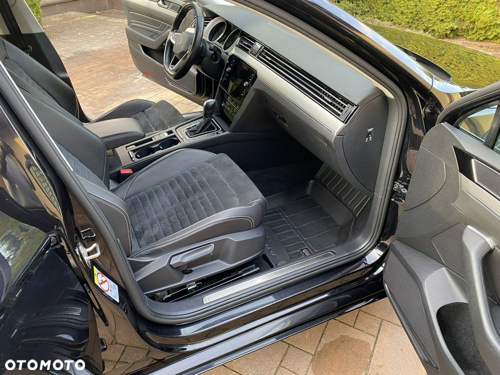 Volkswagen Passat 1.5 TSI EVO Elegance DSG - 41