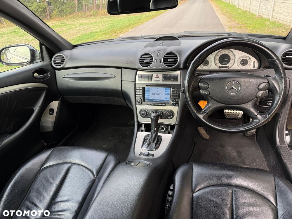 Mercedes-Benz CLK - 21