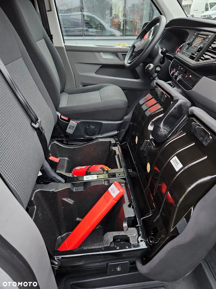 Volkswagen Transporter LONG 2.0TDI - 25