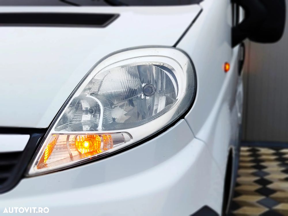 Opel Vivaro 2.0 CDTI L1H1 DPF - 10