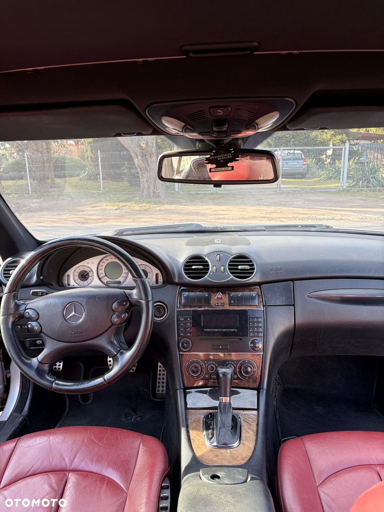 Mercedes-Benz CLK - 10