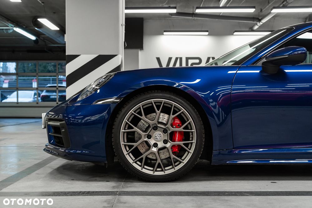 Porsche 911 Carrera 4S - 7