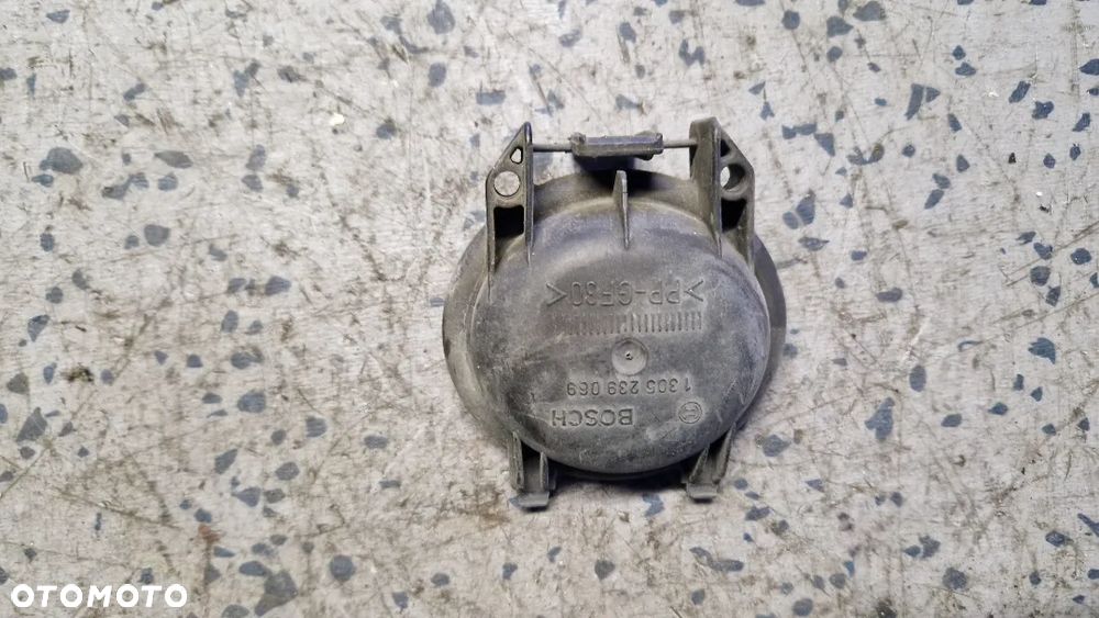 MERCEDES A KLASA W168 W169 DEKIELEK ZAŚLEPKA LAMPY PRZÓD 1305239069 - 1