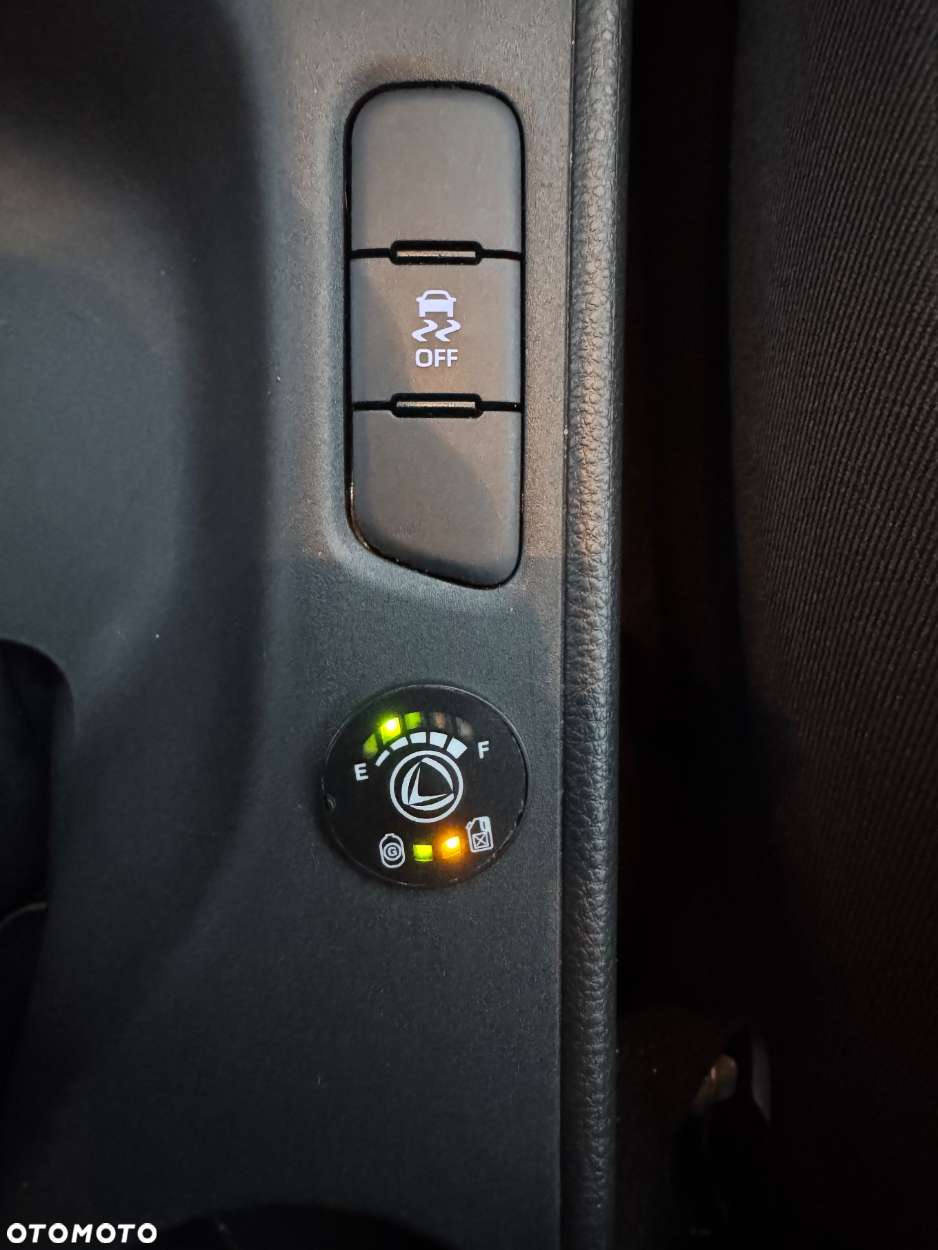 Toyota Yaris 1.5 Comfort - 19