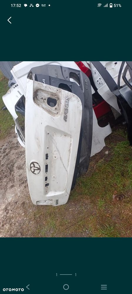 Toyota Avensis t27 sedan klapa tylna