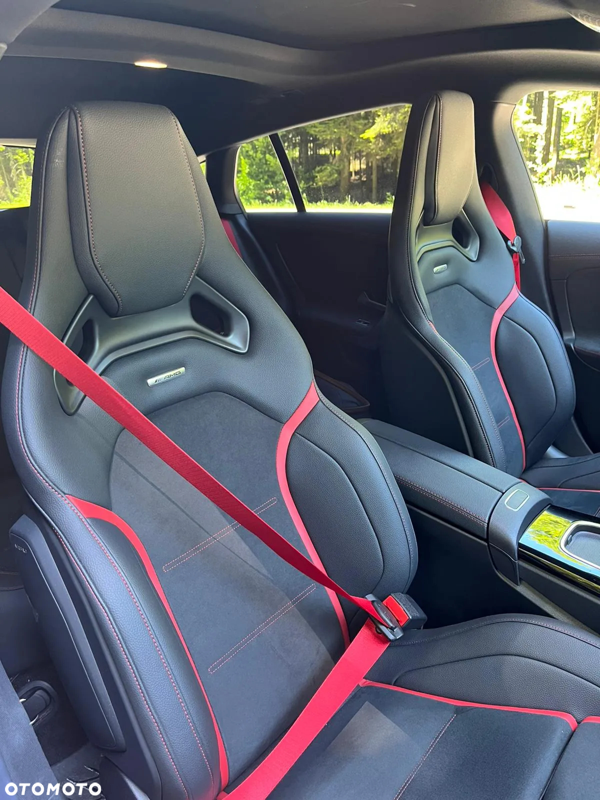 Mercedes-Benz CLA AMG 45 S 4-Matic+ 8G-DCT - 24