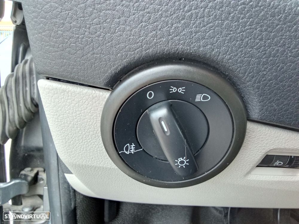VW Transporter 2.0 TDI BM Extra AC - 19