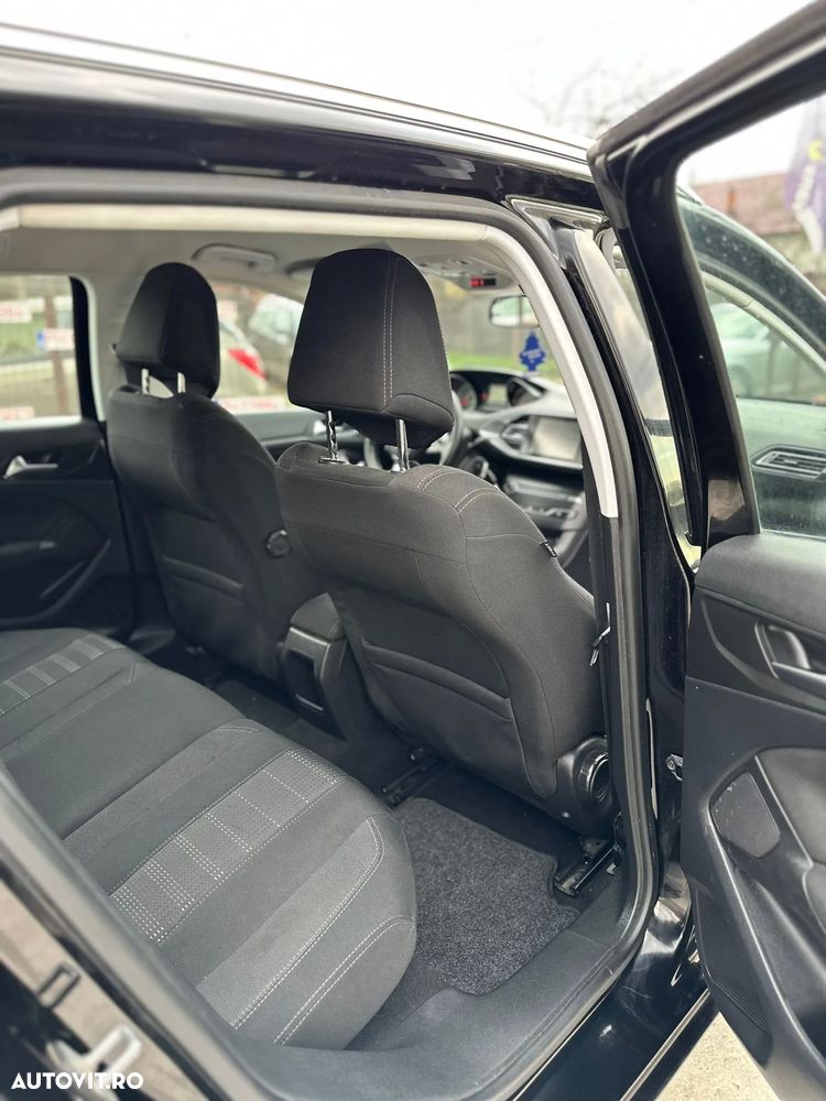 Peugeot 308 BlueHDi 120 EAT6 Stop & Start Allure - 4