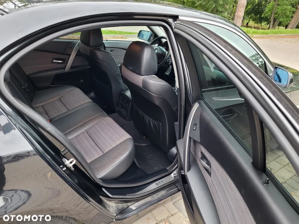 BMW Seria 5 520i - 10