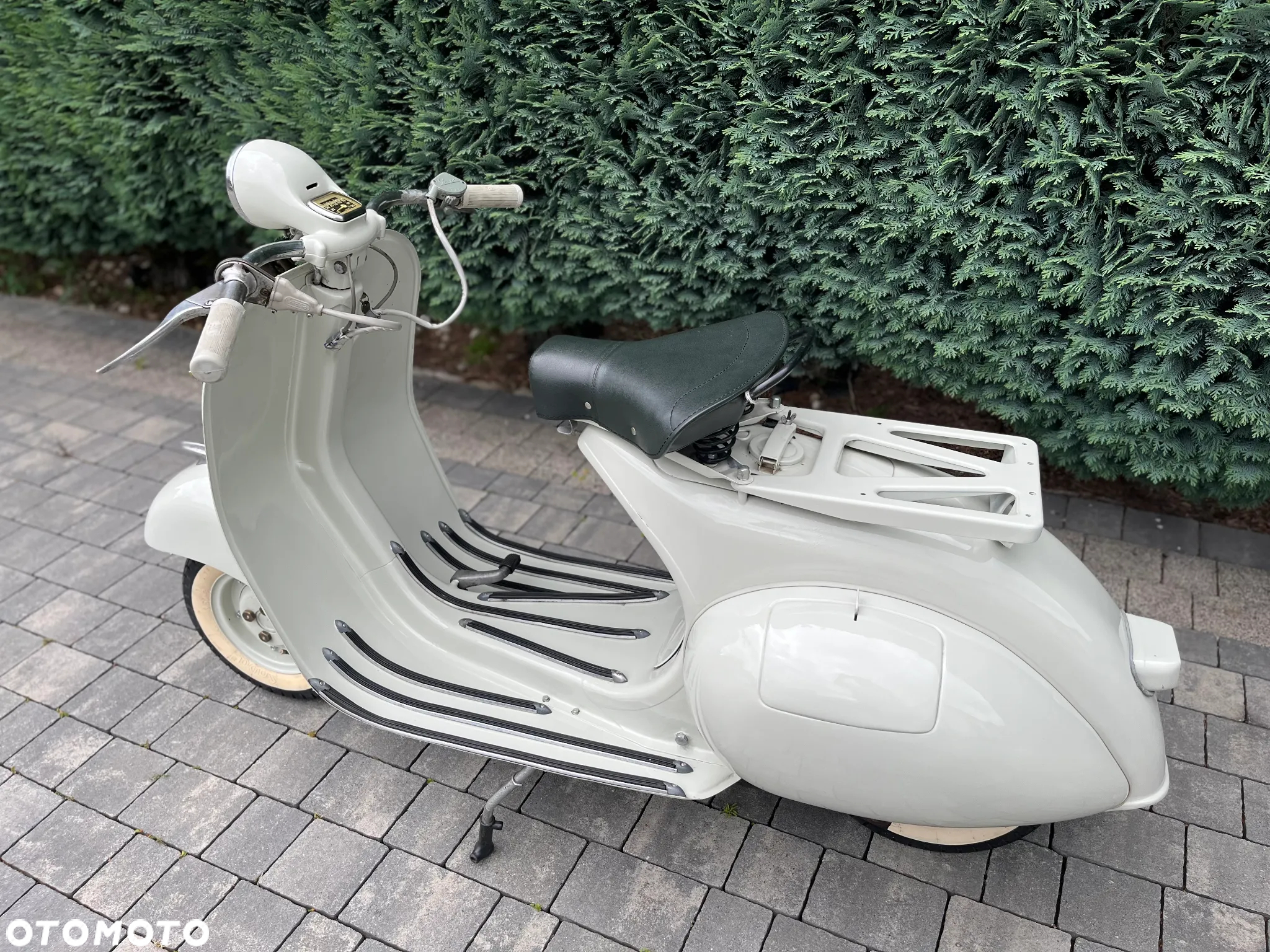 Vespa V - 7