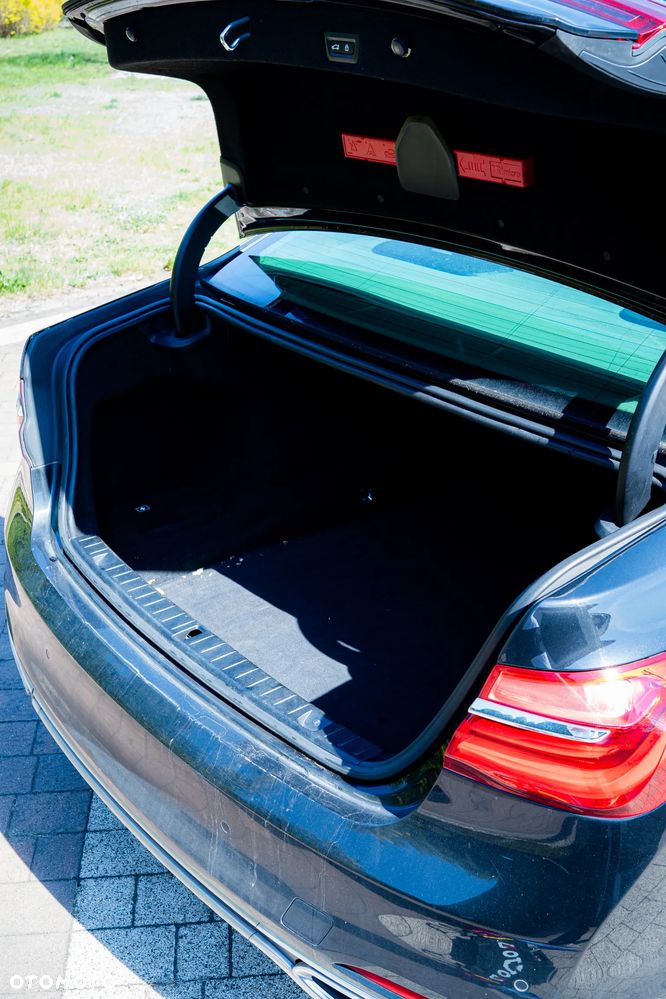 BMW Seria 7 730d xDrive - 22