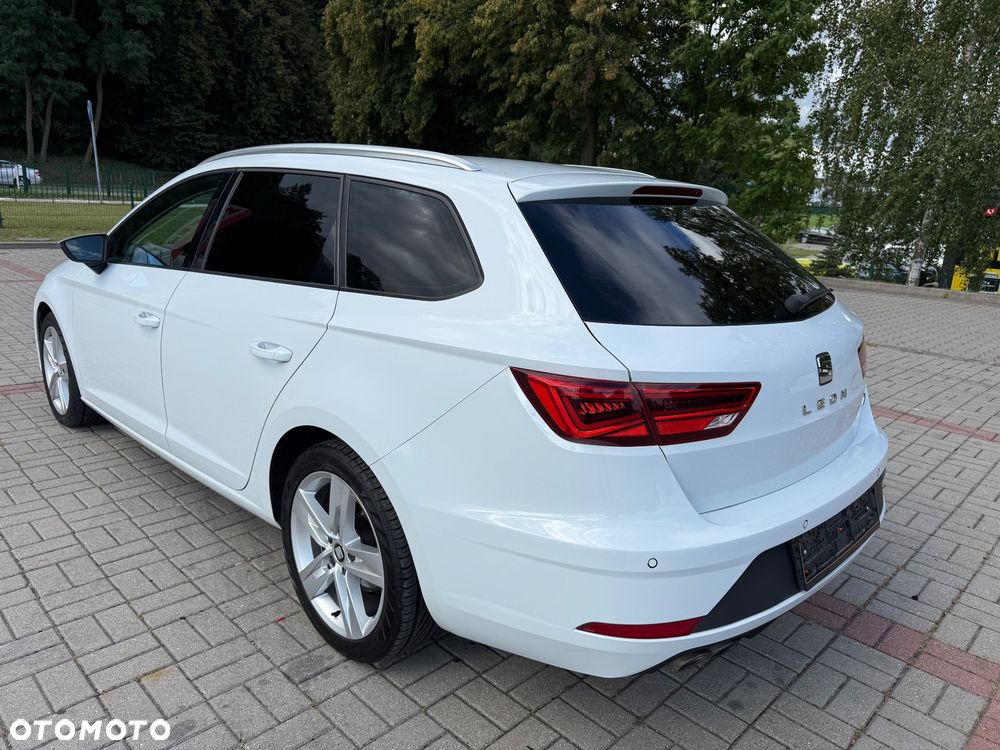 Seat Leon 2.0 TDI DSG Style Edition - 4