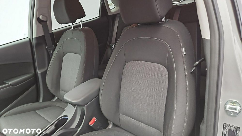 Hyundai Kona 1.6 T-GDI Smart DCT - 11