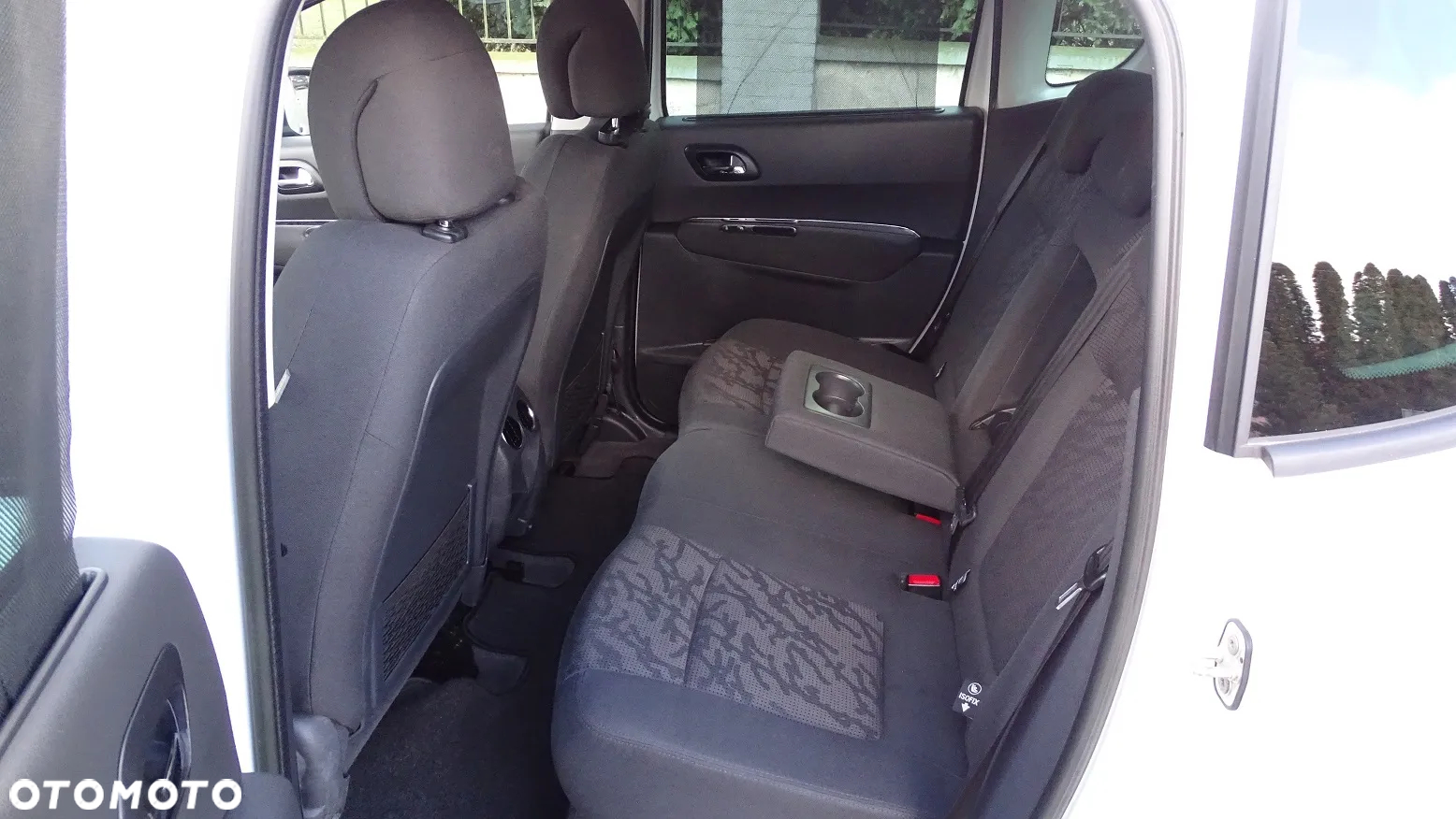 Peugeot 3008 1.6 HDi Active - 13